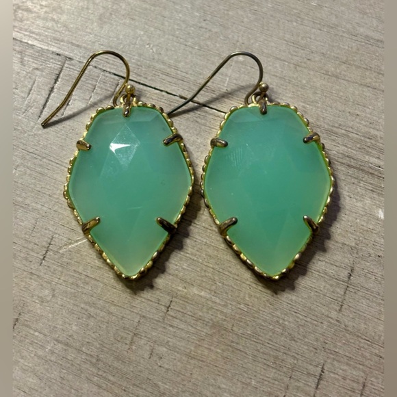 Kendra Scott Jewelry - Kendra Scott Gold and Sea Green Drop Earrings